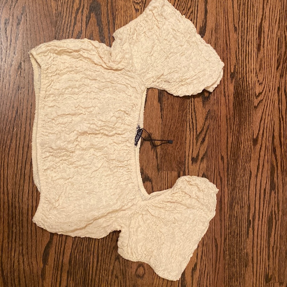 Zara size medium off the shoulder top